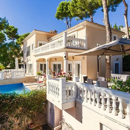 Villa Exklusive In Paguera Fuer Bis Zu 8 Personen, Mit Meerblick Und Pool Peguera