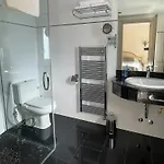 Exklusive In Fuer Bis Zu 8 Personen, Mit Meerblick Und Pool Villa *