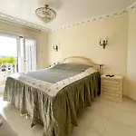 Exklusive In Fuer Bis Zu 8 Personen, Mit Meerblick Und Pool Villa *
