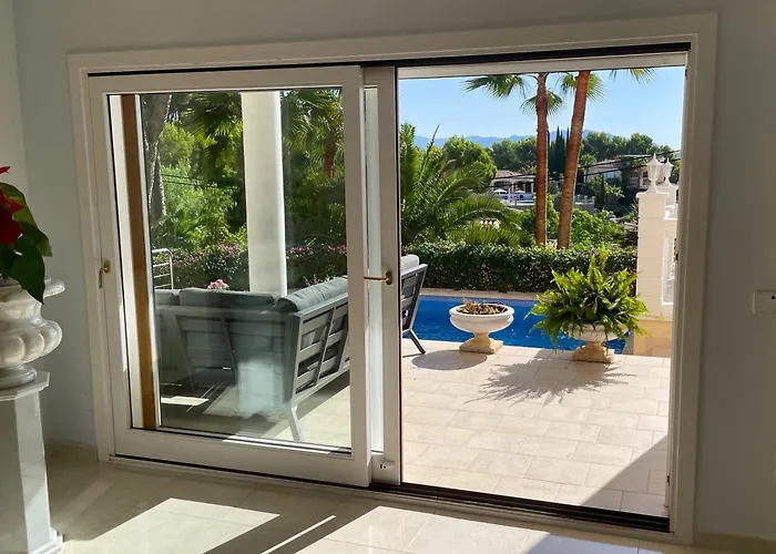 Exklusive In Fuer Bis Zu 8 Personen, Mit Meerblick Und Pool *