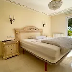 Exklusive In Fuer Bis Zu 8 Personen, Mit Meerblick Und Pool Paguera