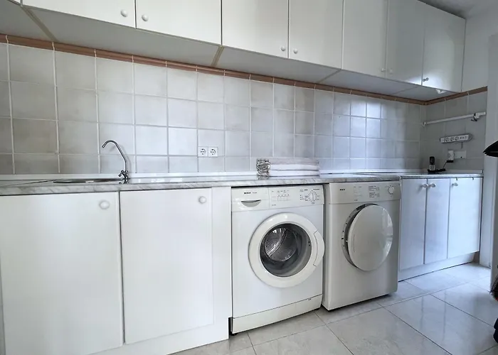 Exklusive In Fuer Bis Zu 8 Personen, Mit Meerblick Und Pool * Пагера